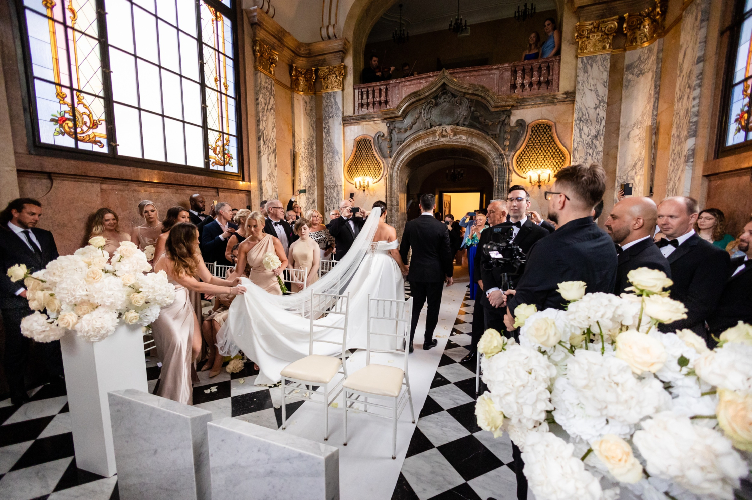 Pałac Goetz elegancki ślub Inez Peter 36